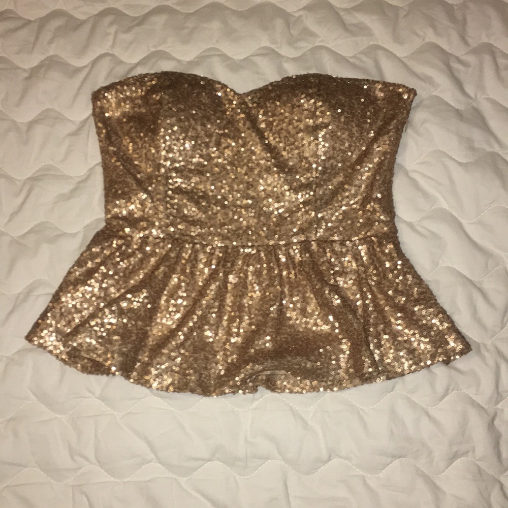 Crop strapless top